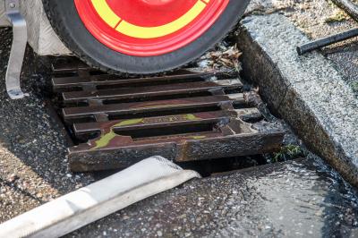 Winnenden: Keller der Kunstschule 5 Meter unter Wasser - Feuerwehr muss abpumpen